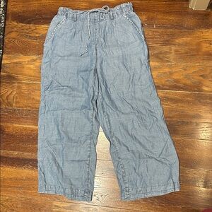 American Eagle Light Blue Denim Jeans